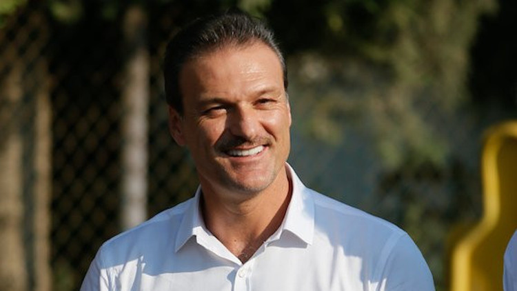 Alpay Özalandan derbi yorumu Bu karşılaşmalarda oynayan oyuncular...