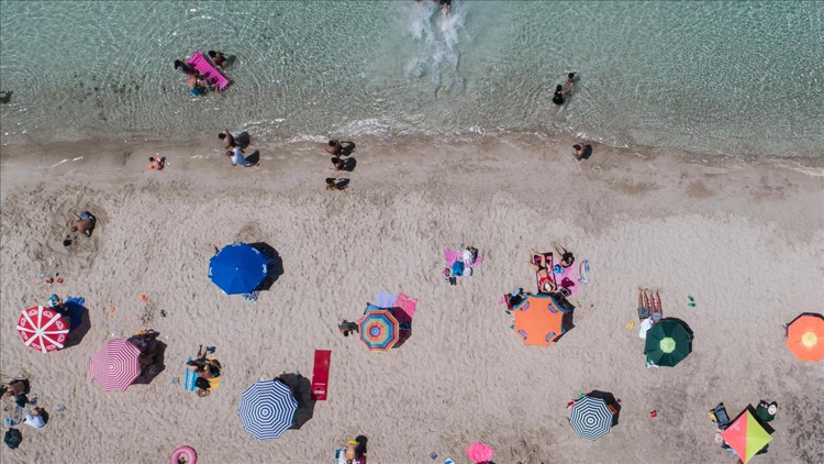 Türkiyeye gelen her 3 Hollandalı turistten biri Antalyayı tercih ediyor Türkiyeye gelen her 3 Hollandalı turistten biri Antalyayı tercih ediyor