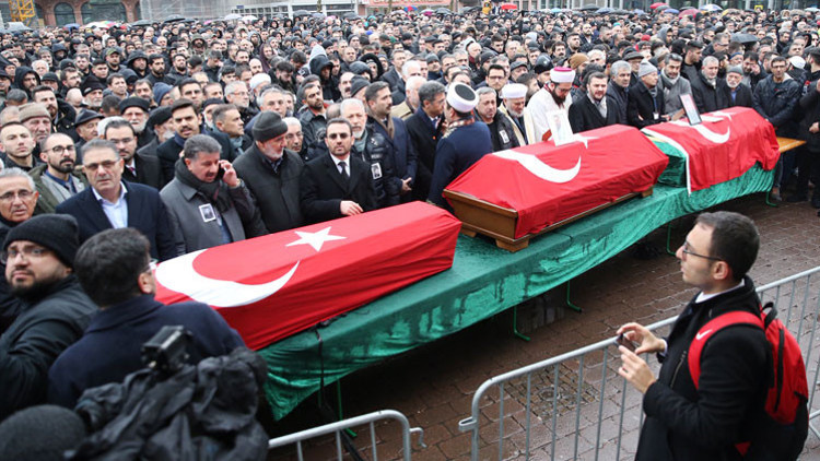 Hanau kurbanlarına son görev