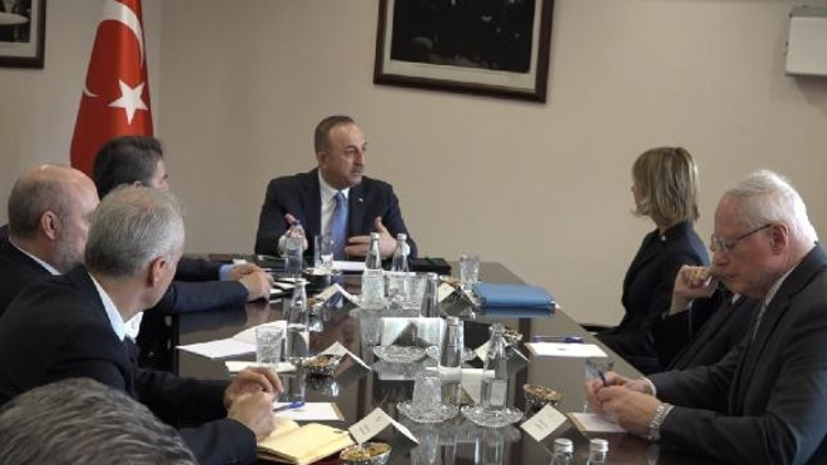 Bakan Çavuşoğlu, Kelly Craft ve James Jeffrey ile görüştü Bakan Çavuşoğlu, Kelly Craft ve James Jeffrey ile görüştü