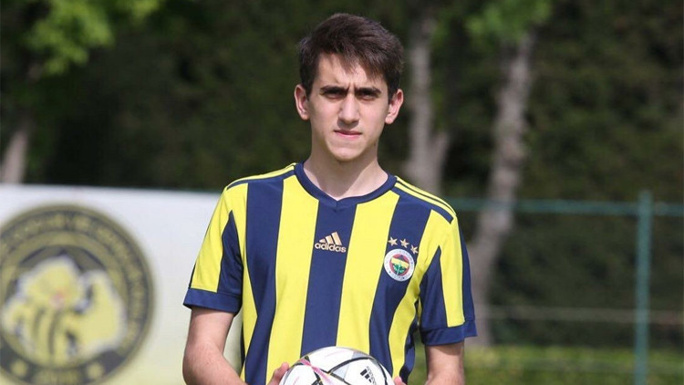 Son Dakika | Dünya devleri Fenerbahçeli Ömer Faruk Beyazın peşinde Son Dakika | Dünya devleri Fenerbahçeli Ömer Faruk Beyazın peşinde