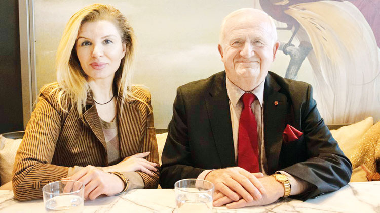 Timur Erk: Sınav öncesi çocuklara şeker vermek büyük hata Timur Erk: Sınav öncesi çocuklara şeker vermek büyük hata