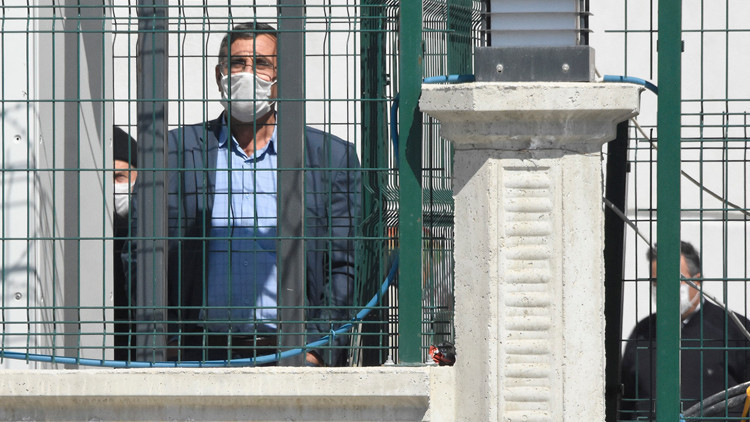 Umreden dönenlerin karantinada 8inci günü