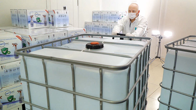 10 ton dezenfektan bağışladı