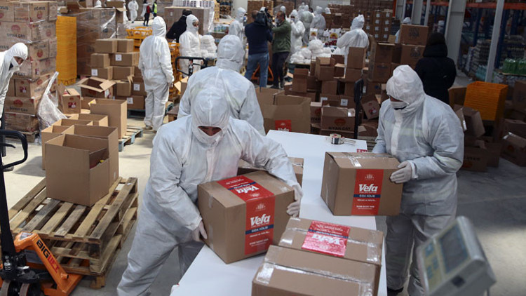 Bakanlık duyurdu: 1 milyon kişinin yardımına koştular... Bakanlık duyurdu: 1 milyon kişinin yardımına koştular...