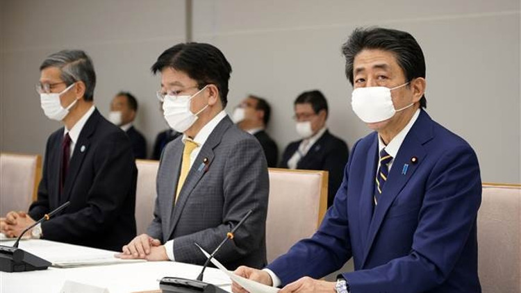 Japonya’da 7 bölgede daha OHAL ilan edildi Japonya’da 7 bölgede daha OHAL ilan edildi