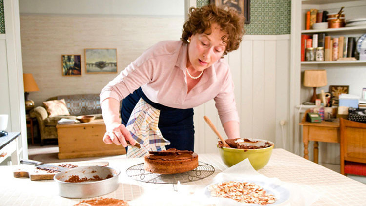 Evde zaman su gibi aksın... İşte nefis yemek filmleri