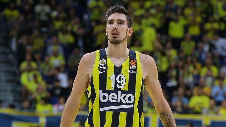 Fenerbahçeli Nando De Coloya büyük onur Son 10 yılın... Fenerbahçeli Nando De Coloya büyük onur Son 10 yılın...