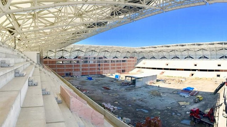 Alsancak Stadı’nda inşaat çalışmaları sürüyor Alsancak Stadı’nda inşaat çalışmaları sürüyor