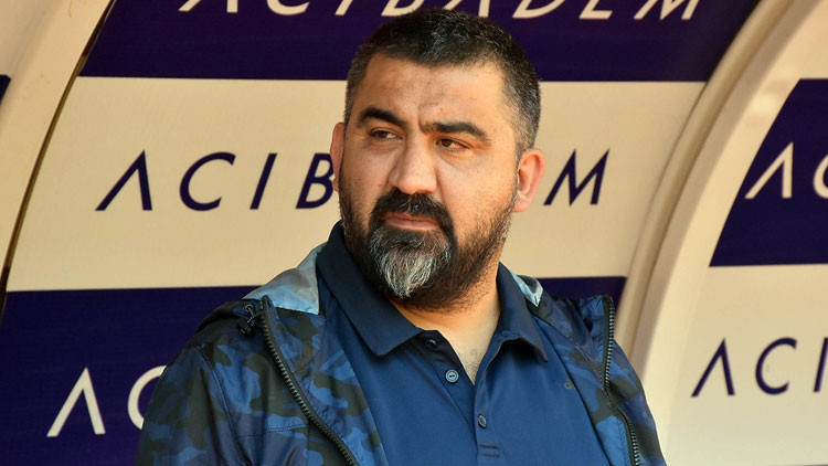 Ümit Özattan yıllar sonra gelen derbi itirafı Galatasarayı 6-0 yendiğimiz maçta... Ümit Özattan yıllar sonra gelen derbi itirafı Galatasarayı 6-0 yendiğimiz maçta...