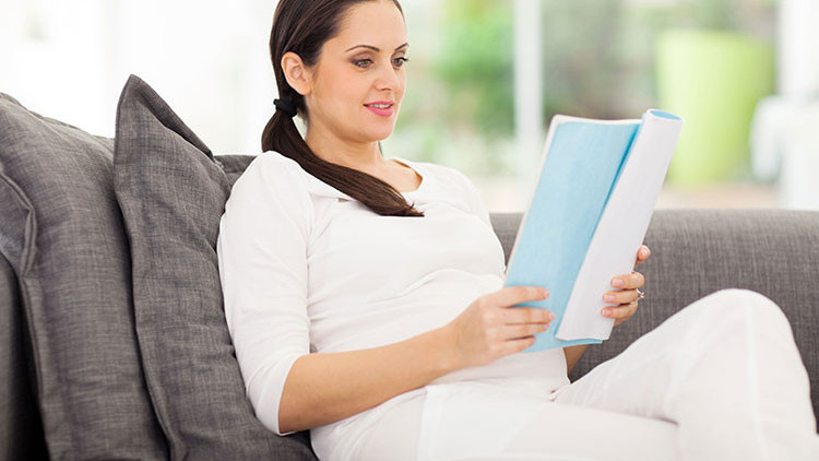 Anne adayları için en iyi 10 kitap sizce hangisi