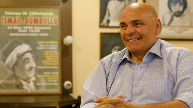 Rasim Öztekin, İsmail Dümbüllünün kavuğunu bu yıl devredecek Rasim Öztekin, İsmail Dümbüllünün kavuğunu bu yıl devredecek