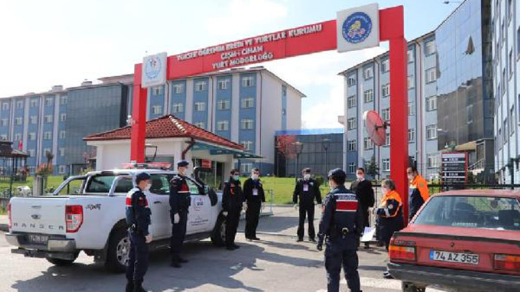 Bartına kaçak giren 11 kişiye karantina uygulaması