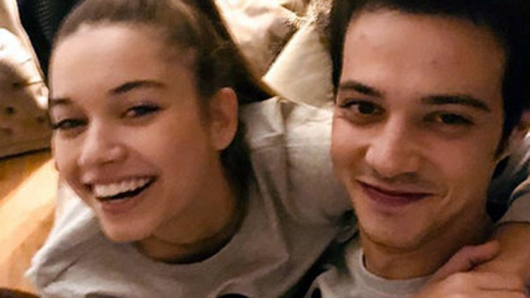 Afra Saraçoğlu sevgilisinin doğum gününü kutladı Afra Saraçoğlu sevgilisinin doğum gününü kutladı