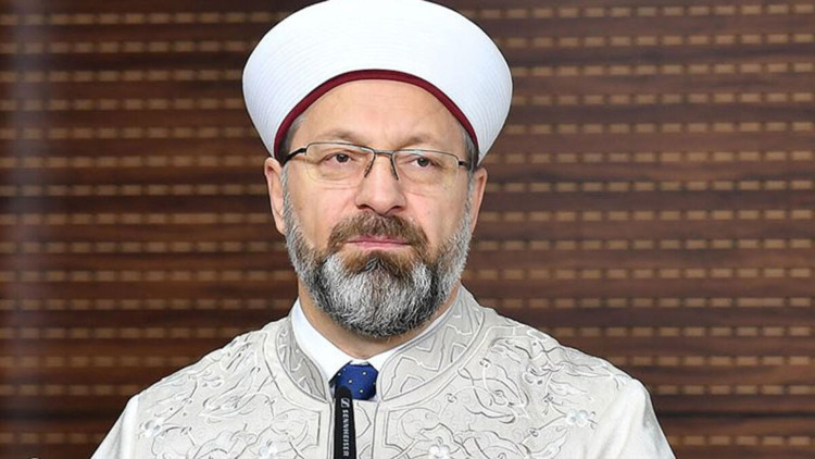 Diyanet İşleri Başkanı açıkladı: Cuma namazları 12 Haziranda başlayacak Diyanet İşleri Başkanı açıkladı: Cuma namazları 12 Haziranda başlayacak