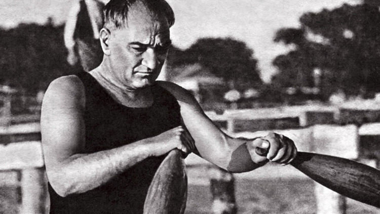 Gururla ve coşkuyla