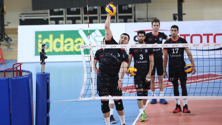 Bursa Büyükşehir Belediyespor, Anıl Tokat ile anlaştı