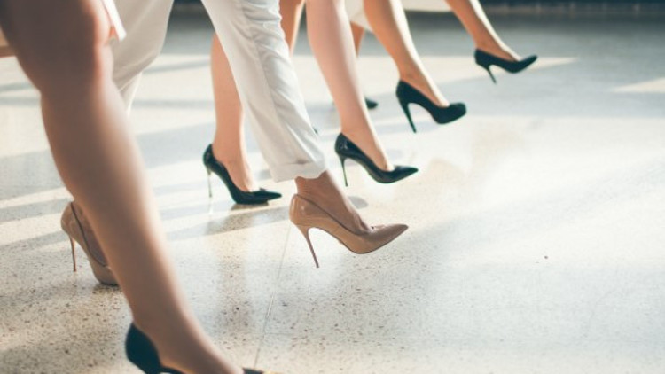 Yüksek Topuklu Ayakkabıların Yol Açtığı Hastalıklar