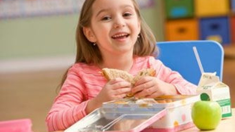 Beslenme çantasını hazırlarken dikkat Beslenme çantasını hazırlarken dikkat