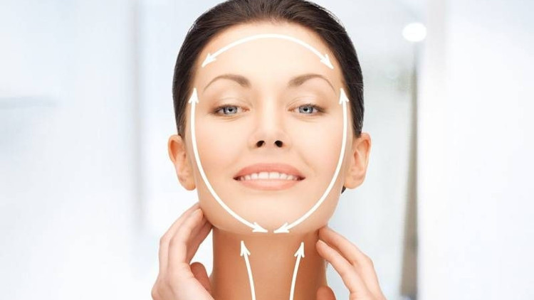 Yüz germe ameliyatı hakkında merak edilenler