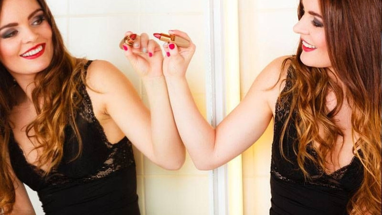 Sevgililer Günü’nde rujunuza dikkat edin