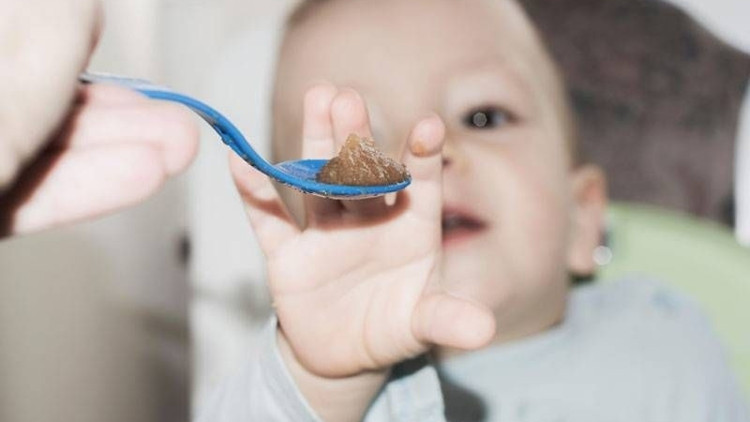 Bebeğinizin kaşığıyla mamasının tadına bakmayın Bebeğinizin kaşığıyla mamasının tadına bakmayın