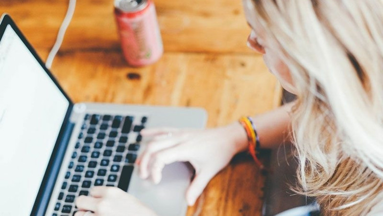 Oturarak çalışmak kronik rahatsızlıkları tetikliyor