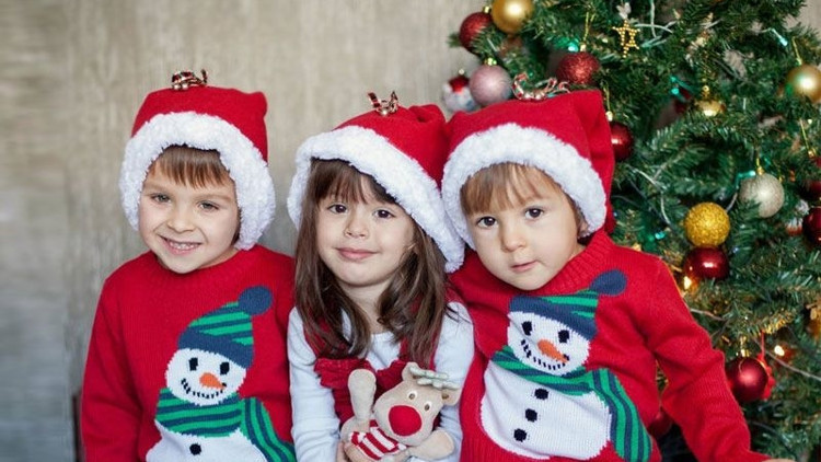 Çocuklar için yılbaşı partisi zamanı