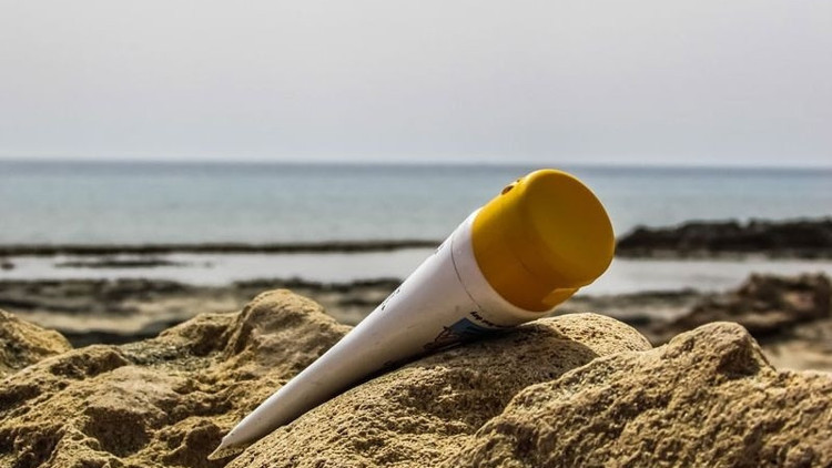 Cilt tipine uygun güneş kremi uyarısı