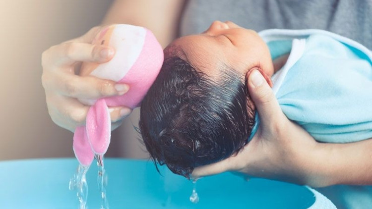 Yeni doğan bebeklerde cilt bakımı için tavsiyeler