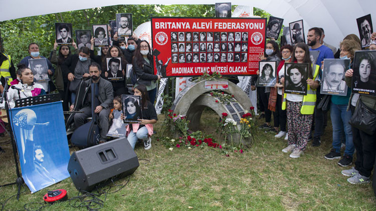 Madımak ‘can’larına Londra’da anma töreni