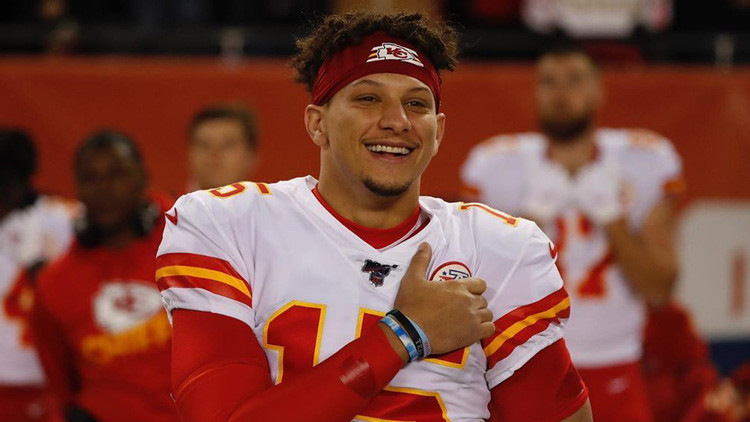 Kansas City Chiefsten Patrick Mahomesa rekor sözleşme