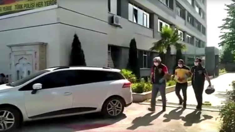 5 ilçede uyuşturucu satıcılarına operasyon: 20 gözaltı