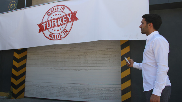 70 bin TL hibe desteği aldı, otomatik afiş asma sistemi geliştirdi 70 bin TL hibe desteği aldı, otomatik afiş asma sistemi geliştirdi