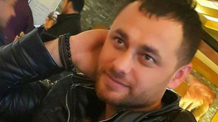 Araç içinde sohbet ederken silahlı saldırıya uğradılar: 1 ölü, 3 yaralı