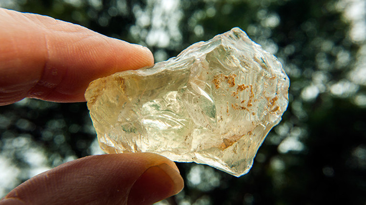 Topaz Taşı Nedir, Nerelerde Ve Nasıl Bulunur Topaz Taşı Nasıl Anlaşılır Özellikleri Ve Faydaları