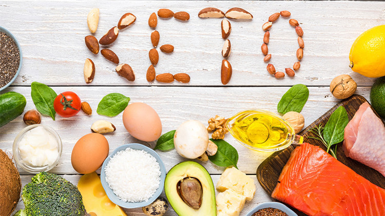 Keto Diyeti Yaparken Nefes Kokusu Nasıl Önlenir