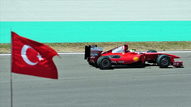 İstanbul 2020 Formula 1 takvimine girdi.. Formula 1 yarışları Türkiyede hangi tarihte yapılacak