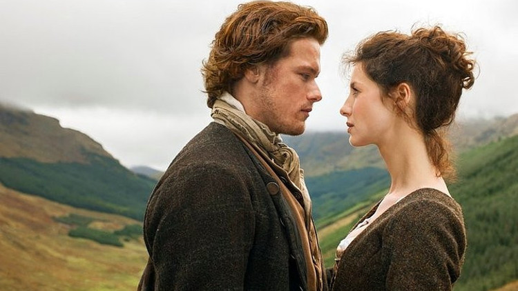 Outlander dizisinin konusu nedir Kaç bölüm ve sezon Outlander oyuncuları (Oyuncu kadrosu) listesi