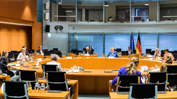 800 bin öğretmene dizüstü bilgisayar