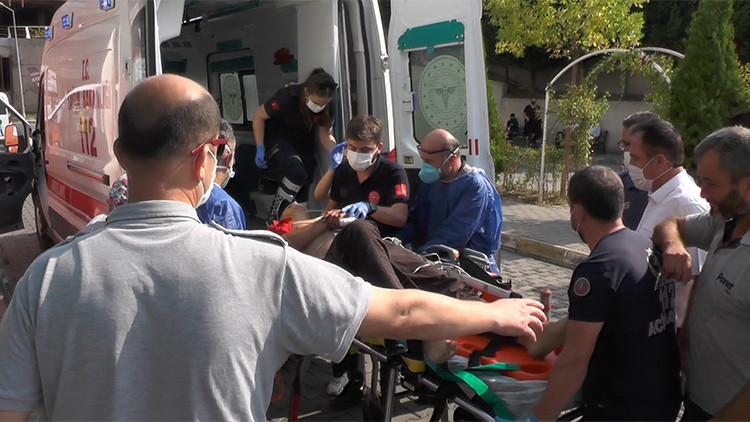 Tartıştığı genci silahla yaralayan zanlı teslim oldu Tartıştığı genci silahla yaralayan zanlı teslim oldu