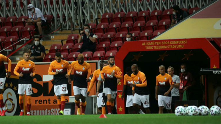 Galatasaray - Fenerbahçe derbisinin golleri yabancılardan geliyor