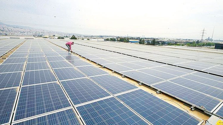 Enerjisini güneşten alıyor