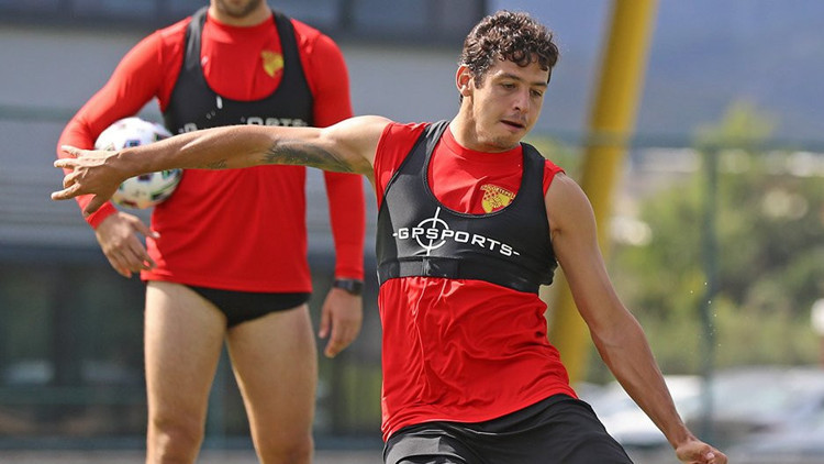 Göztepede Başakşehir hazırlıkları Guilherme antrenmanda...