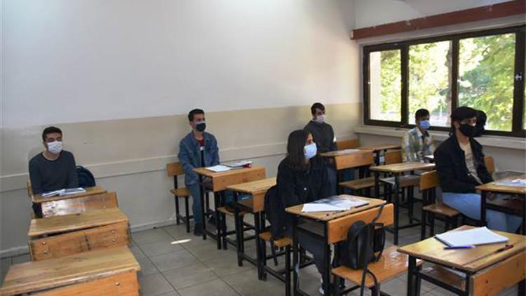 Malatya’da 83 bin öğrenci ders başı yaptı Malatya’da 83 bin öğrenci ders başı yaptı
