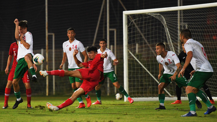 19 Yaş Altı Milli Futbol Takımı, hazırlık maçında Bulgaristana 2-1 yenildi 19 Yaş Altı Milli Futbol Takımı, hazırlık maçında Bulgaristana 2-1 yenildi