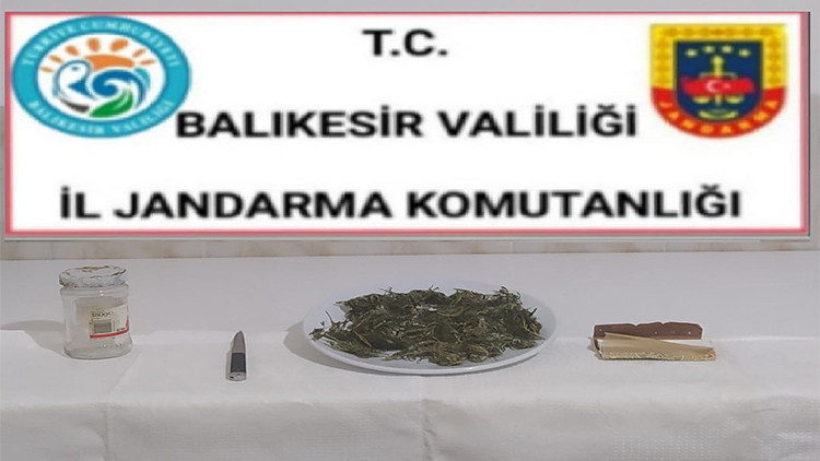 Manyas’ta jandarma 6 uyuşturucu şüphelisini yakaladı