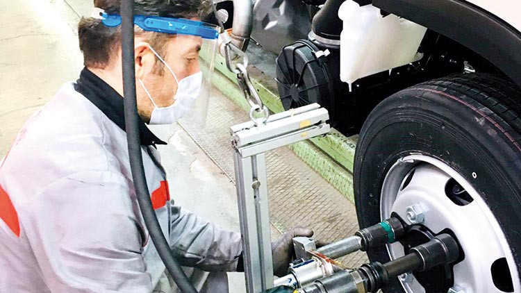 Otomotive virüs bulaştı