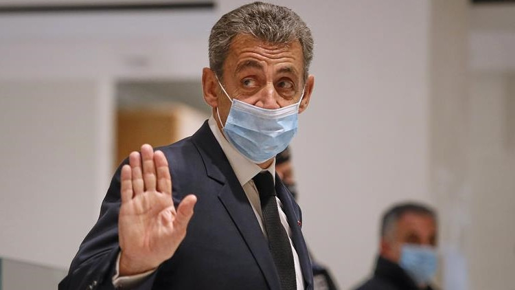 Sarkozy, cumhurbaşkanlığı dönemindeki kirli ilişkilerin hesabını veriyor Sarkozy, cumhurbaşkanlığı dönemindeki kirli ilişkilerin hesabını veriyor