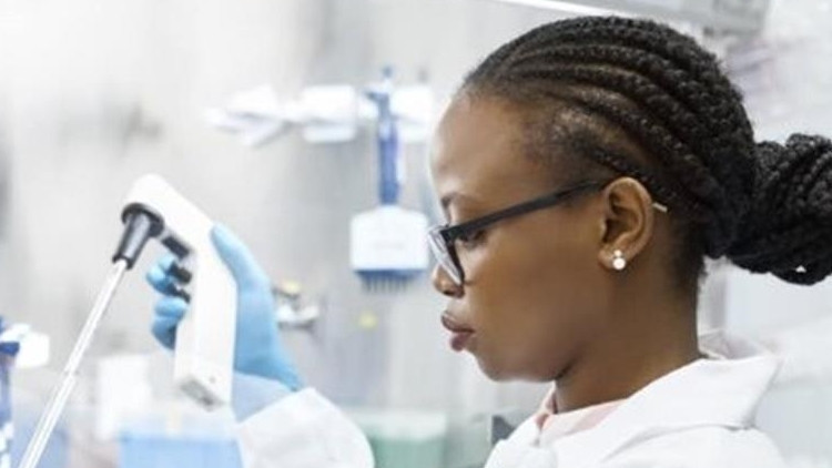 ABD’de Pfizer/BioNTech aşının ilk parti dağıtımına başlandı ABD’de Pfizer/BioNTech aşının ilk parti dağıtımına başlandı